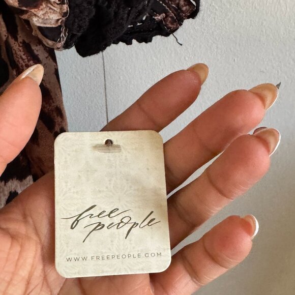 FREE PEOPLE LEOPARD TOP - Picture 4 of 5